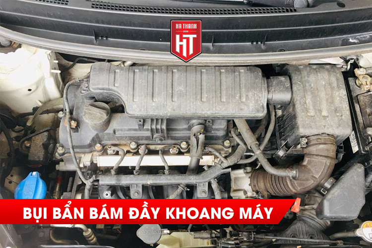 Bụi bẩn bám đầy khoang máy sau một thời gian dài không vệ sinh, bảo dưỡng