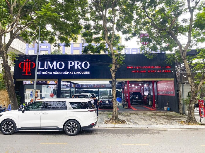 GARAGE LẠC LONG QUÂN - TÂY HỒ