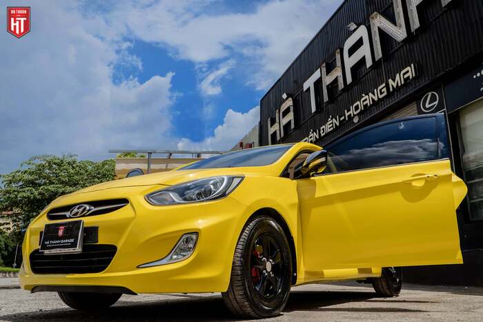 Hyundai Accent sau khi sơn đổi màu