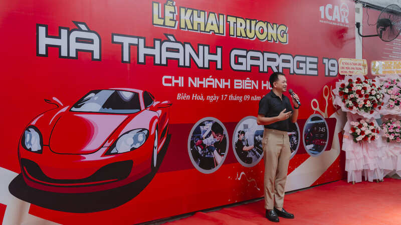 Đại diện khách hàng gửi lời chúc đến 1Car & Hà Thành 19