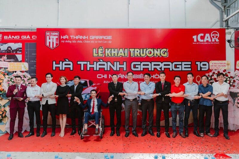 Đại diện công ty cảm ơn cổ đông
